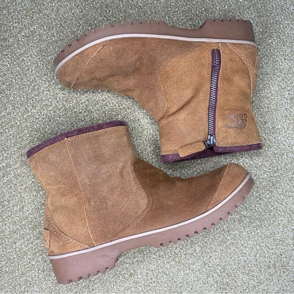 Sorel Women's Size 9 Waterproof Tan Brown Suede Ankle Boots with side zip